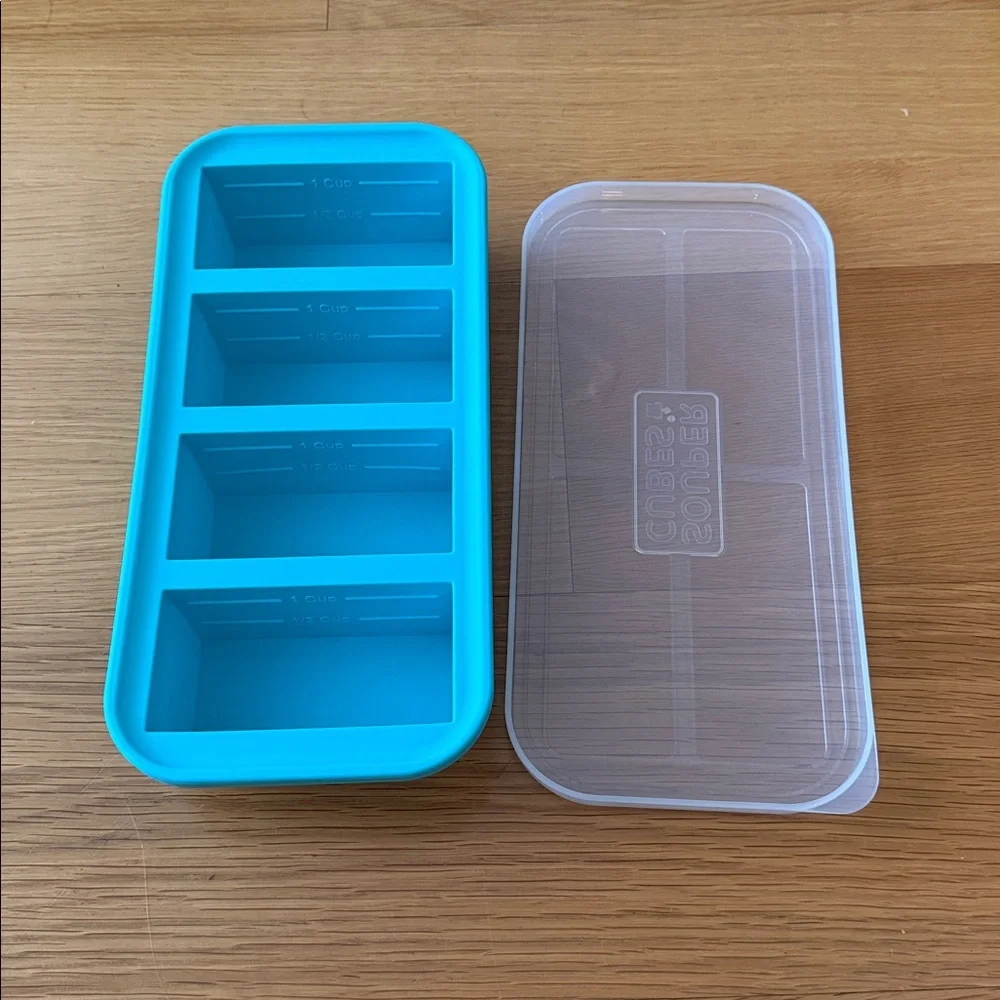 Blue Food Storage Tray with Lid - Flexible Silicone Portions - Picture 7 of 7